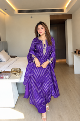 Violet bandhani hand embroidered straight kurta set