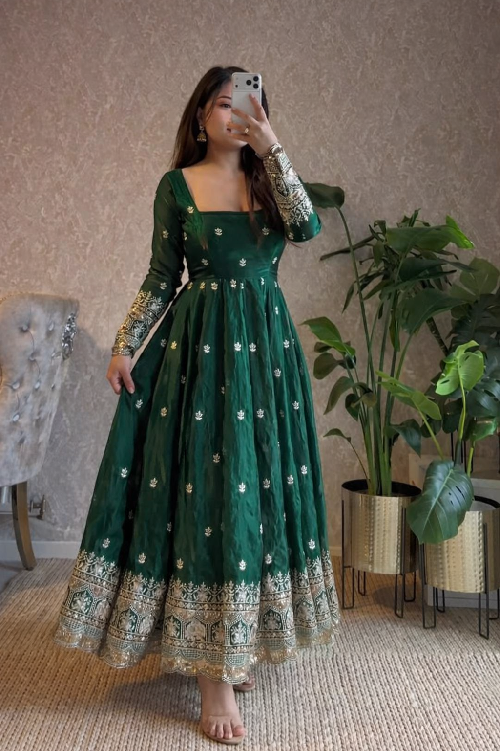 Gorgeous Anarkali Suit for Rich Look
