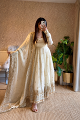 Gorgeous Anarkali Suit for Rich Look